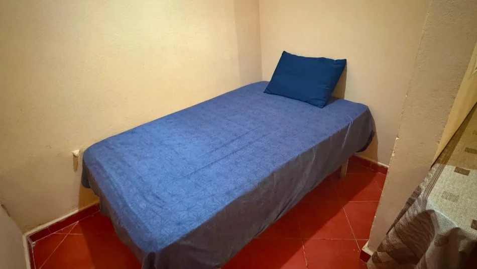 Garsoniere (€250) Kinostudio