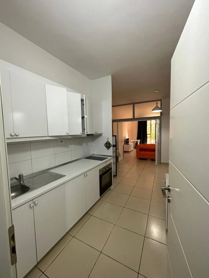 Tirane, jepet me qera apartament 1+1 Kati 2, 70 m² 400 € (Kodra e diellit)