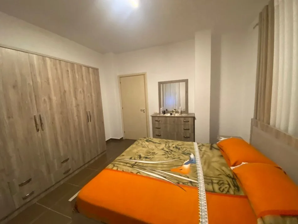 Tirane, jepet me qera apartament 2+1 Kati 3, 100 m² 600 € (Rruga peti)