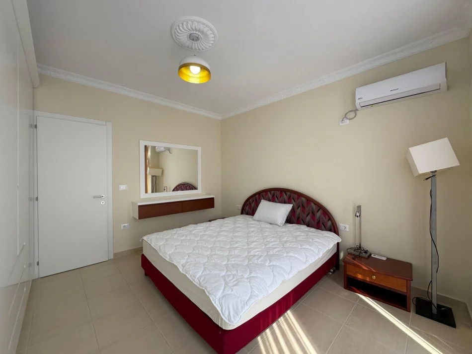 Tirane, jepet me qera apartament 2+1+Ballkon Kati 6, 115 m² 650 € (Jordan Misja)