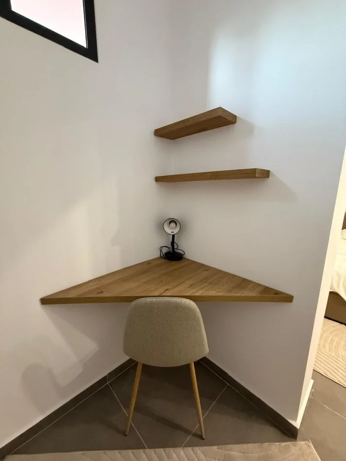 Tirane, jepet me qera apartament 1+1+Aneks+Ballkon Kati 3, 50 m² 700 € (Rruga e Saraceve, tek selvia)