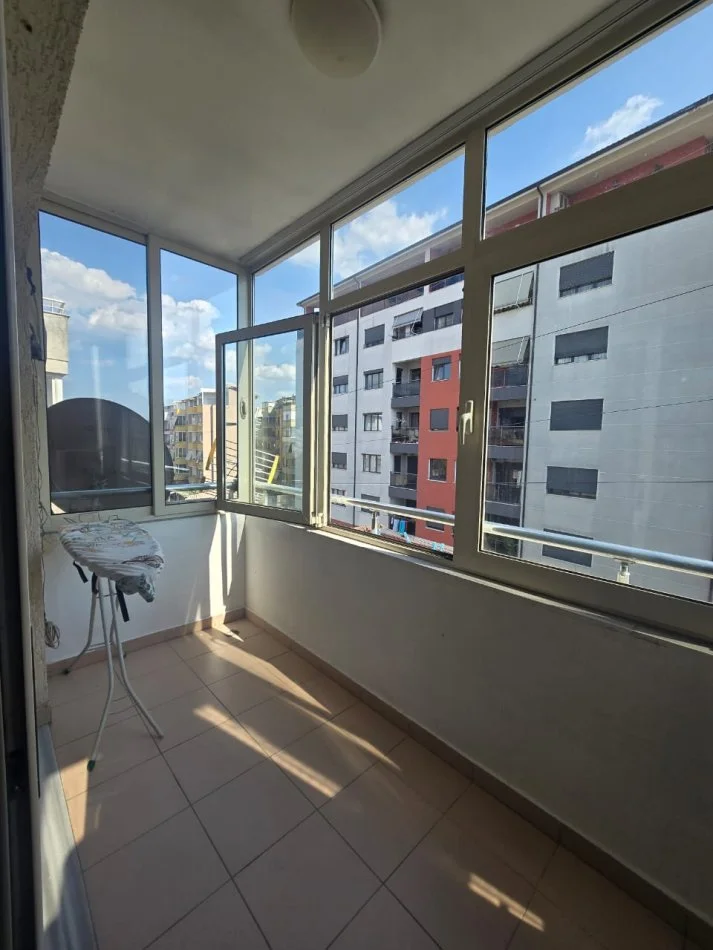 Rr. ZALLIT, Selite,Tirane, jepet me qera apartament 1+1+Ballkon Kati 4, 65 m² 450 €