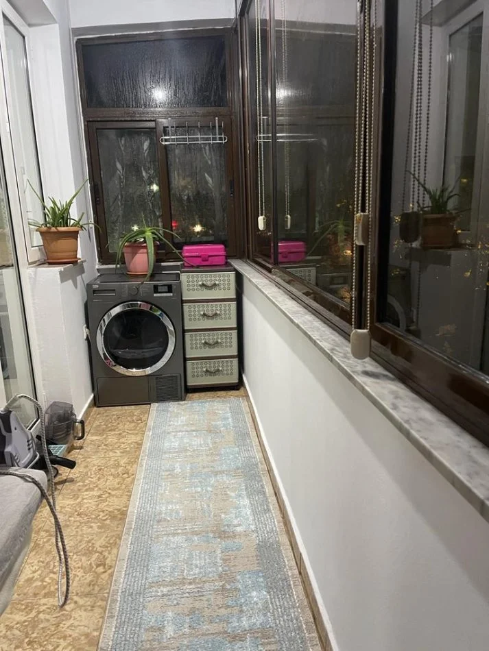 Tirane, jepet me qera apartament 1+1 Kati 3, 500 €