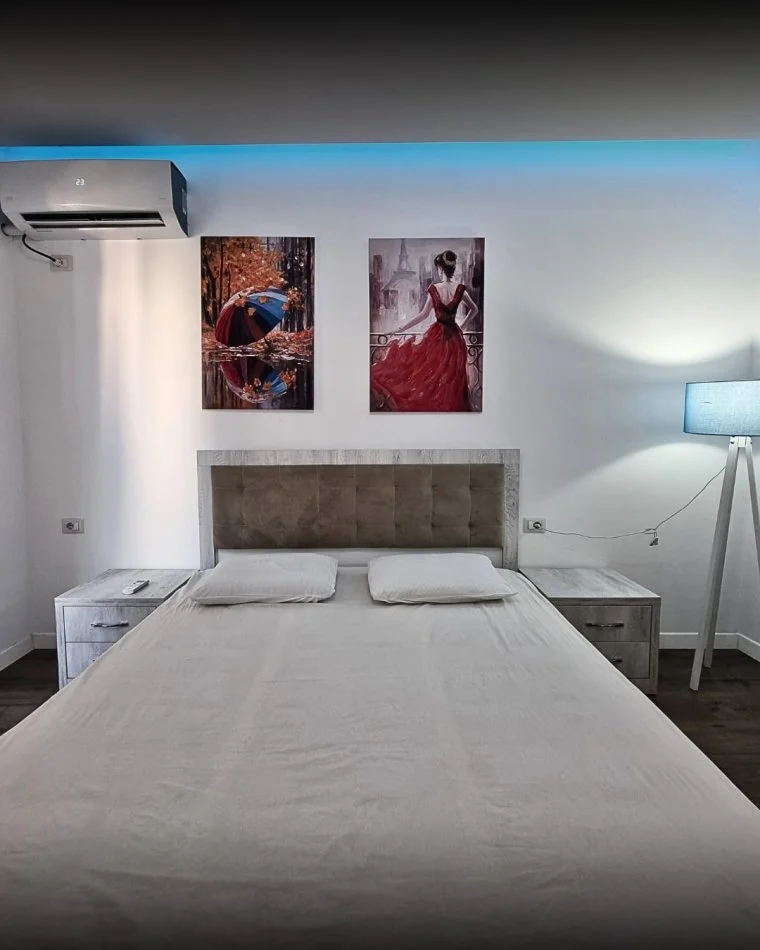 Tirane, jepet me qera apartament 2+1+Ballkon Kati 4, 690 € 