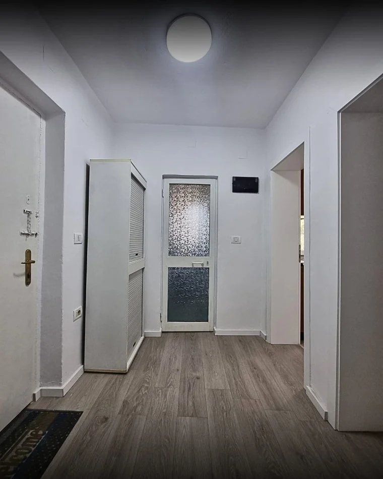 Tirane, jepet me qera apartament 2+1 Kati 2, 65 m² 