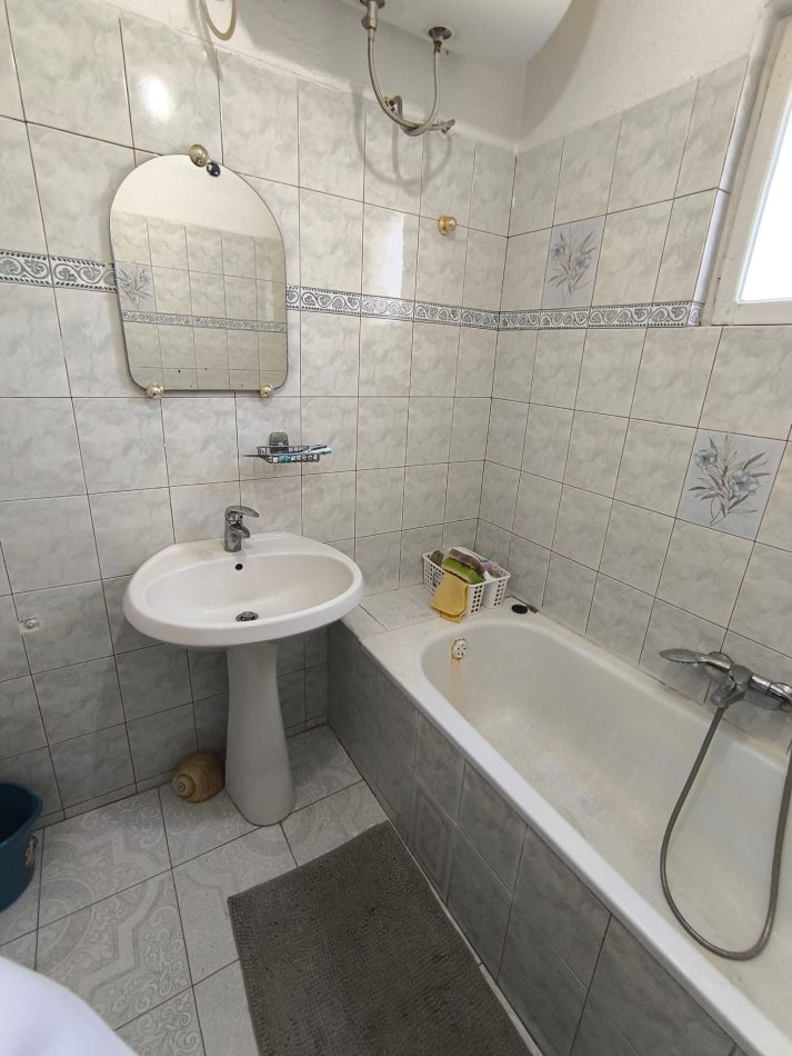 Tirane, jepet me qera shtepi 1+1+Aneks Kati 0, 420 € 
