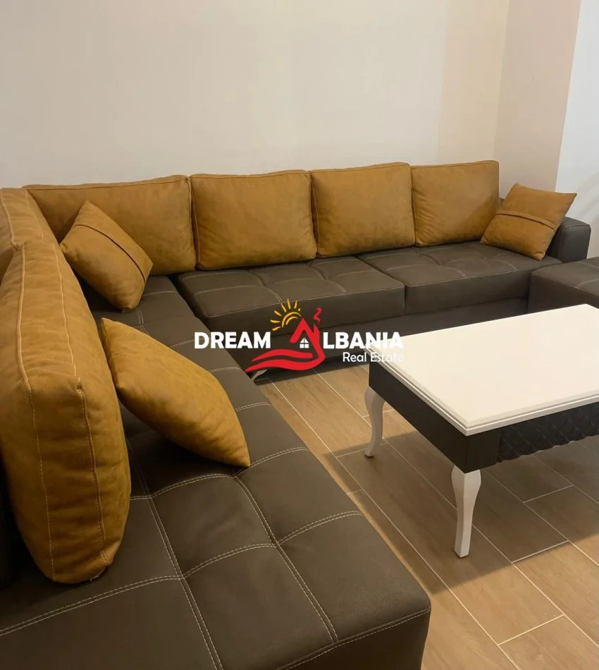 Tirane, jepet me qera apartament 1+1+Ballkon Kati 2, 70 m² 700 € (tek Selvia prane Observator)