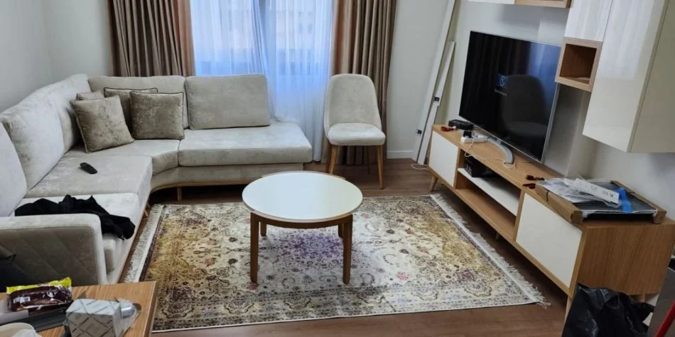 Tirane, jepet me qera apartament 2+1+Ballkon Kati 4, 115 m² 750 € (Bulevardi Zogu i Pare)