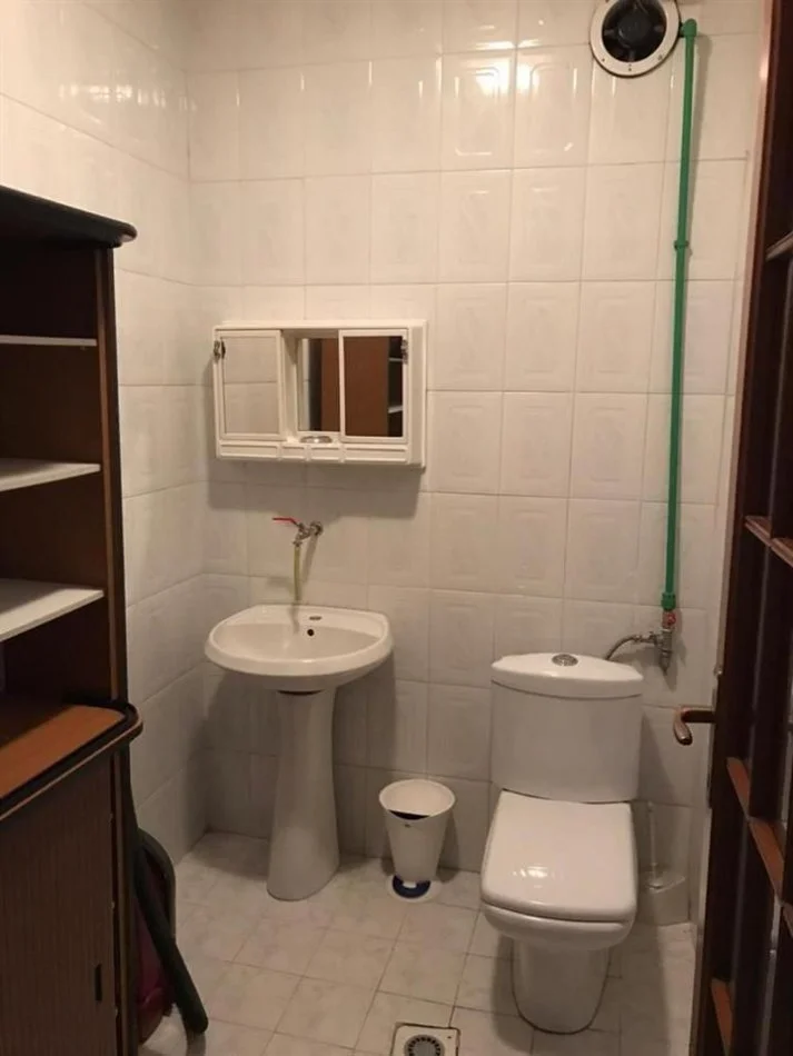 Tirane, jepet me qera , 50.000 € 