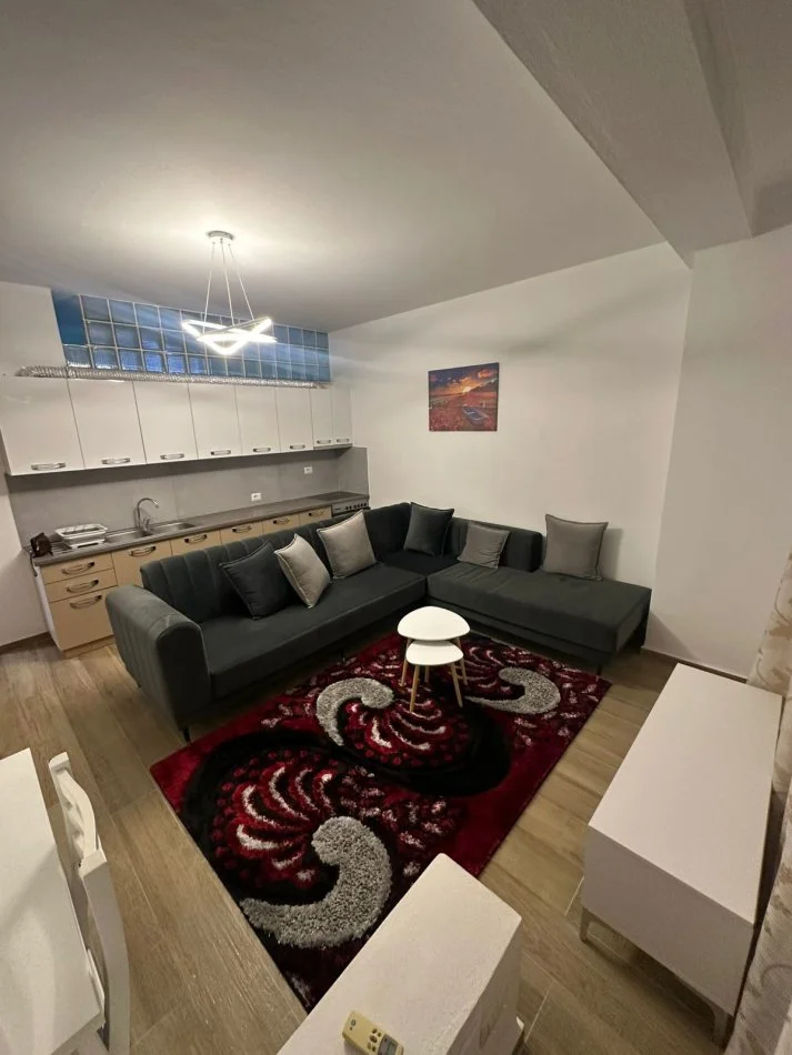 Tirane, jepet me qera apartament 2+1 Kati 6, 70 m² 550 € (Vizion plus)