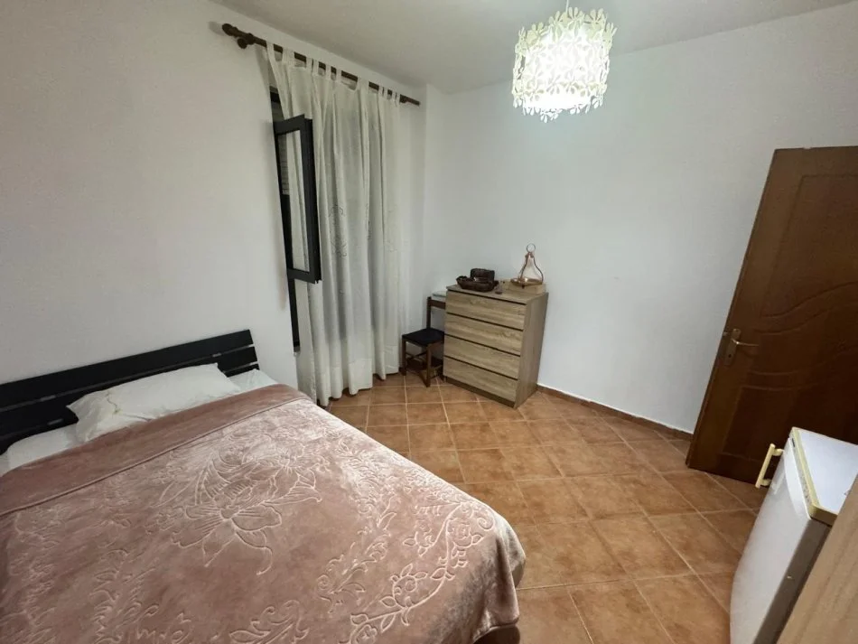 Tirane, jepet me qera apartament 2+1+Aneks+Ballkon Kati 6, 100 m² 600 € (Brryli)