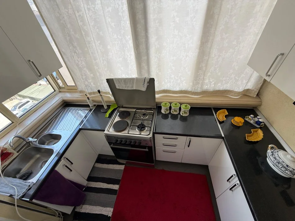 Tirane, jepet me qera apartament 2+1+Ballkon Kati 3, 85 m² 600 € (Kodra e Diellit)