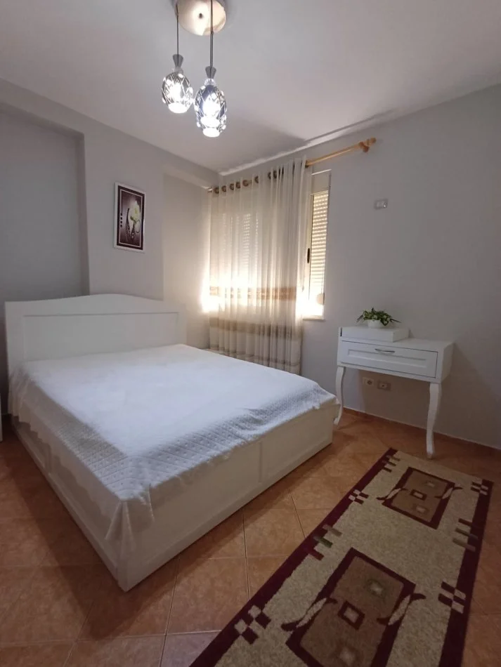 Tirane, shitet apartament 1+1+Ballkon Kati 2, 63 m² 100.000 € (Rruga Muhamet Deliu)