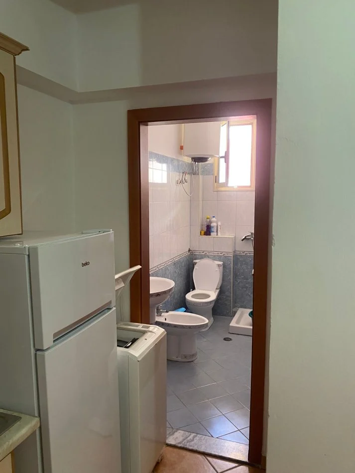 Jepet me qira ditore  apartament 1+1 Kati 4 (Orikum!)