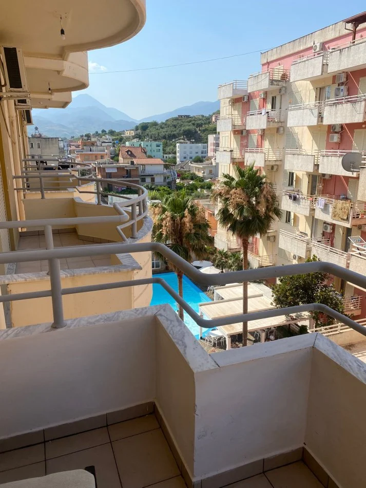 Jepet me qira ditore  apartament 1+1 Kati 4 (Orikum!)