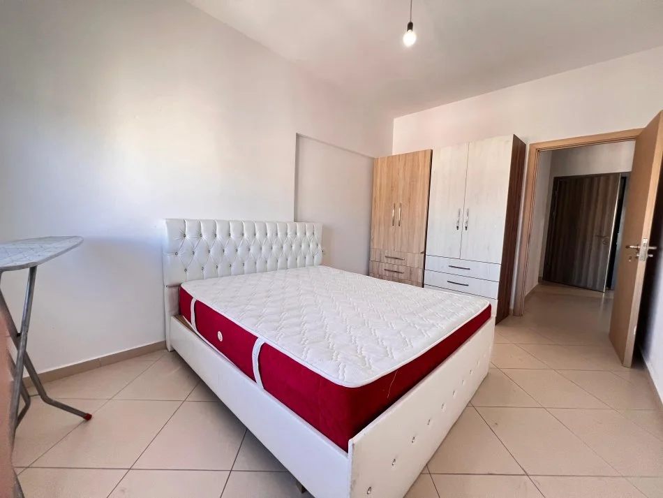 Shitet apartament 1+1, Spitali Amerikan 3 tek Golden Park, 115,000€