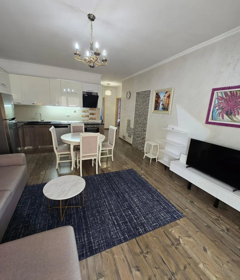 Tirane, jepet me qera apartament 2+1 Kati 6, 130 m² 700 € (Ndre mjeda)