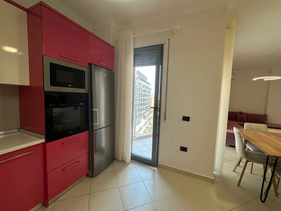 Tirane, jepet me qera apartament 2+1 Kati 6, 110 m² 1.100 € (Rruga e Kosovareve)