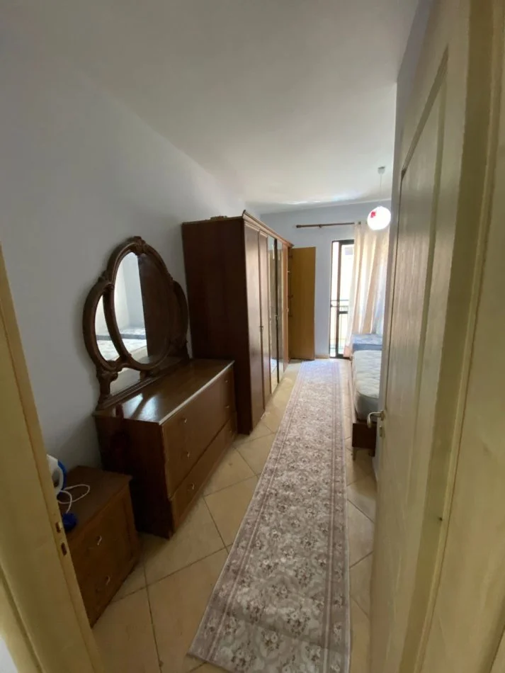 Tirane, jepet me qera apartament 2+1+Ballkon Kati 4, 90 m² 600 € (Rapo hekali)
