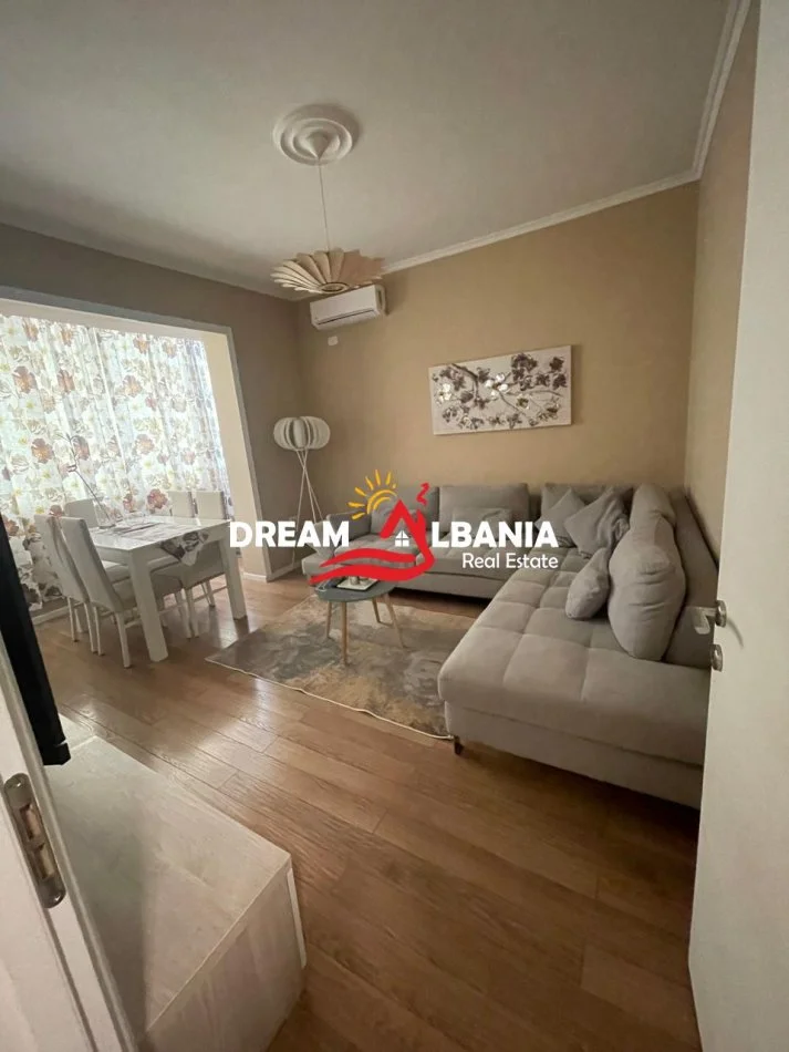 Tirane, jepet me qera apartament 1+1 Kati 3, 51 m² 600 € (rruga Mine Peza)