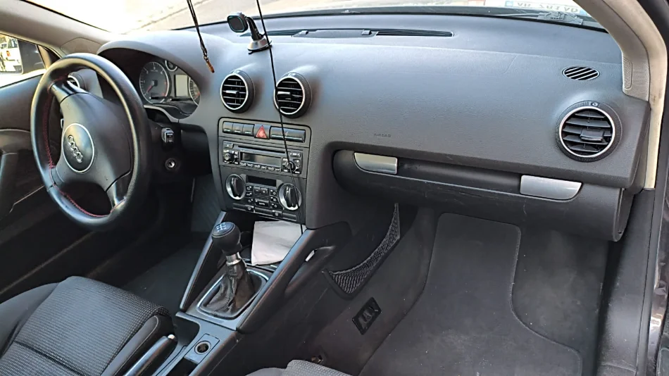 Shkoder, shes makine Audi a3 manual 2003 tek der Nafte, e zeze manuale Kondicioner 400.001 km 2.500 €
