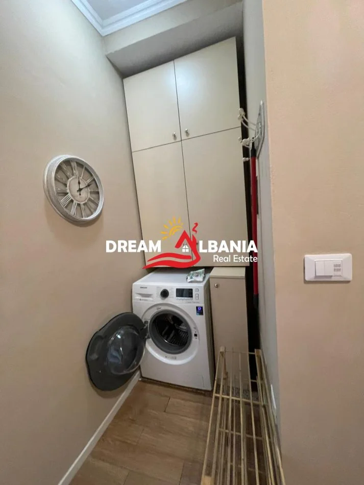 Tirane, jepet me qera apartament 1+1 Kati 3, 51 m² 600 € (rruga Mine Peza)