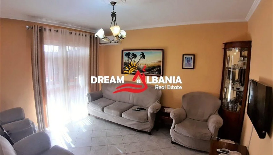 Tirane, jepet me qera apartament 2+1 Kati 5, 80 m² 600 € (tek Tregu Elektrik)