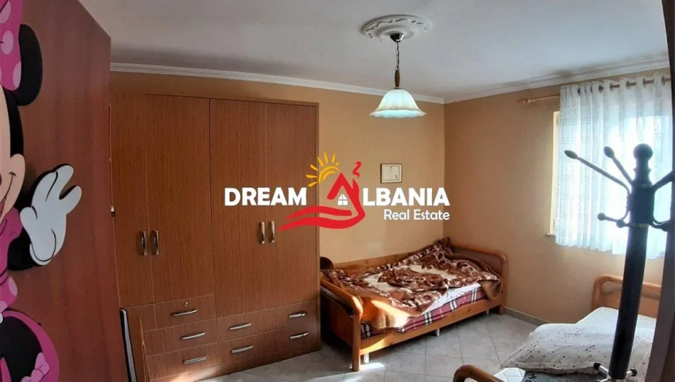 Tirane, jepet me qera apartament 2+1 Kati 5, 80 m² 600 € (tek Tregu Elektrik)