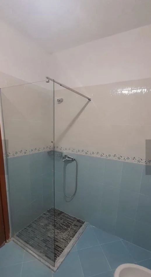 Tirane, jepet me qera apartament 1+1 Kati 4, 59.000 € (Sheshi willson)