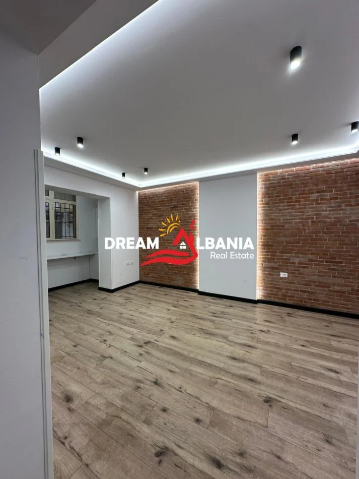 Tirane, shitet apartament 1+1 Kati 1, 62 m² 158.000 € (ne rrugen Sami Frasheri prane Gjimnazit Petro Nini)