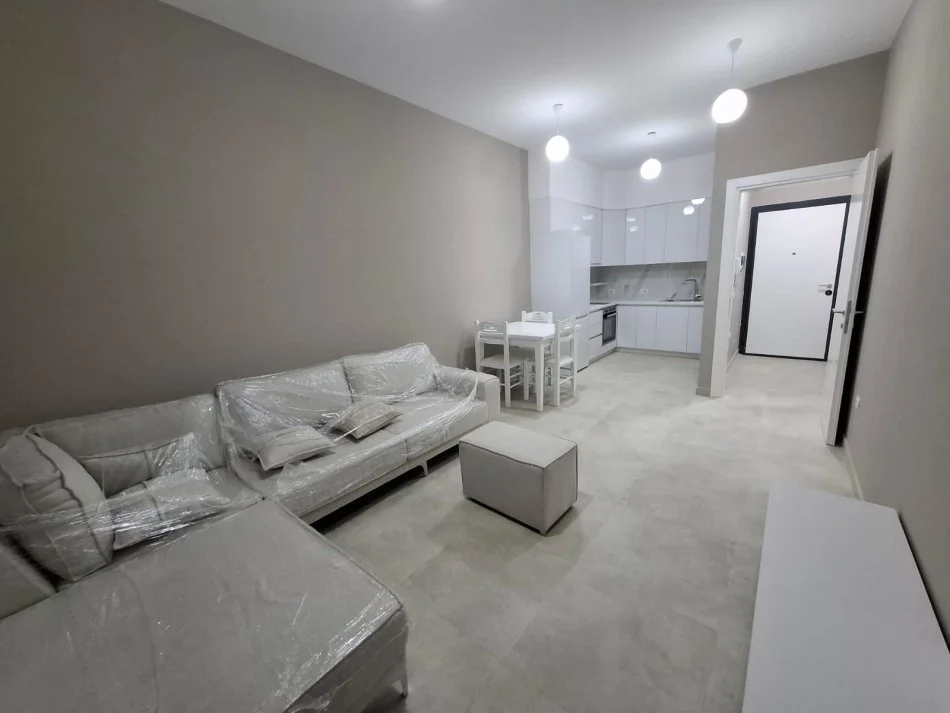 Tirane, jepet me qera , (Birra Tirana)