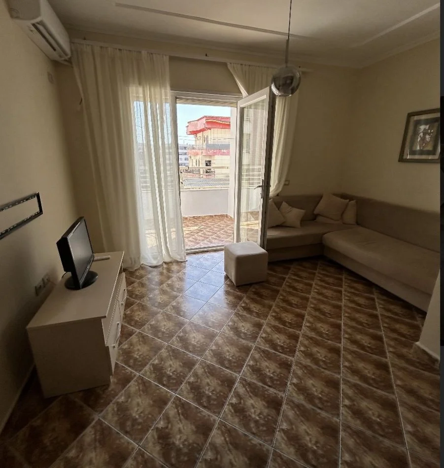 jepet me qera , (Astir,pran bar Artistit)