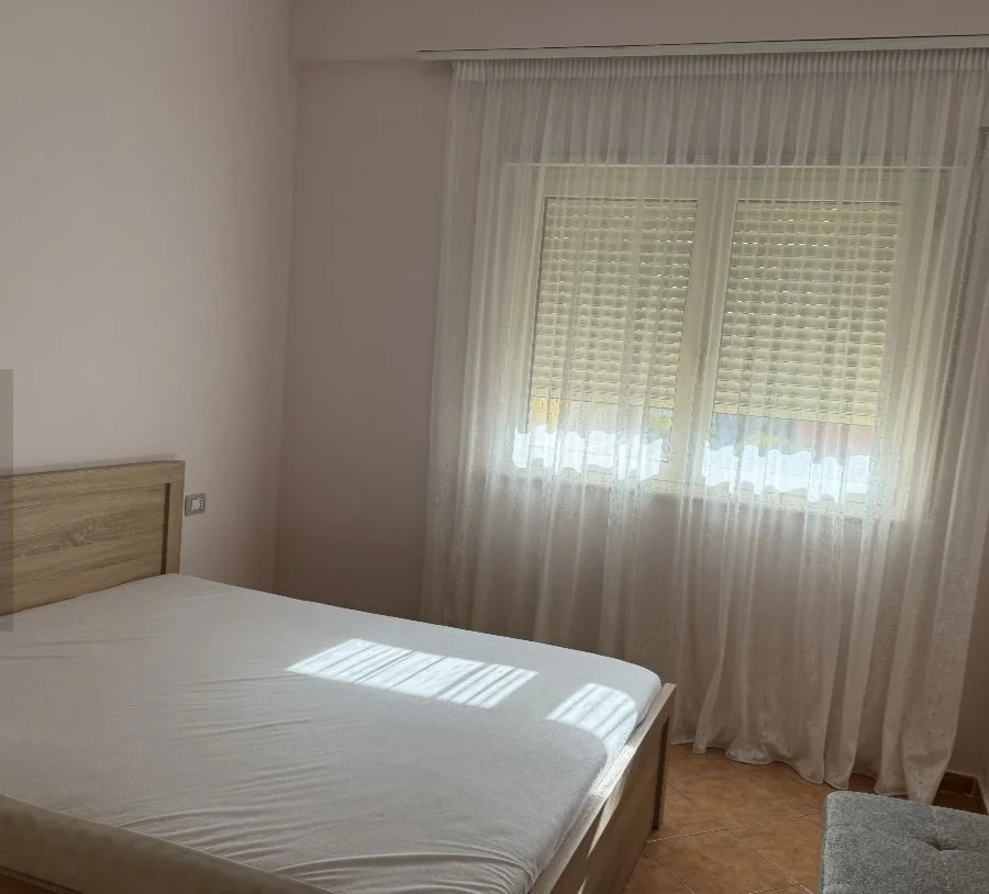 Tirane, jepet me qera 1+1 Kati 5, 52.000 € (Delijorgji)