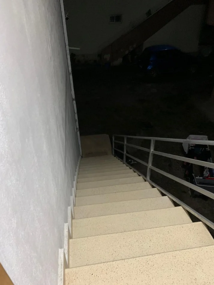 Tirane, jepet me qera , 600 € (Rruga Artan Lenja)