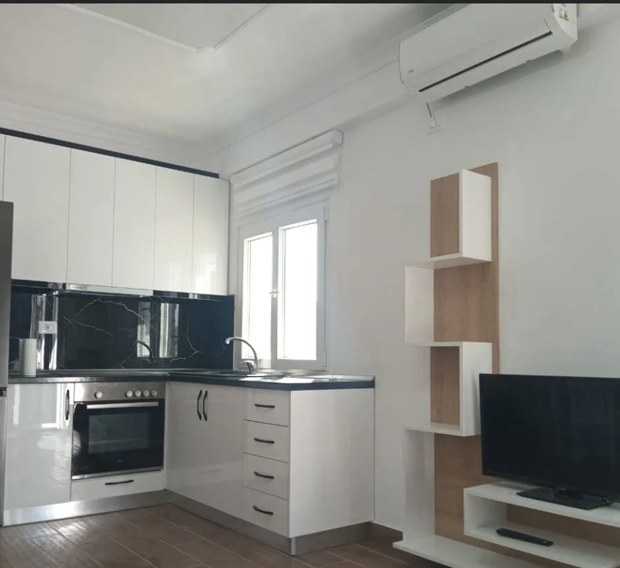 Tirane, jepet me qera apartament , 500 € (Selit)