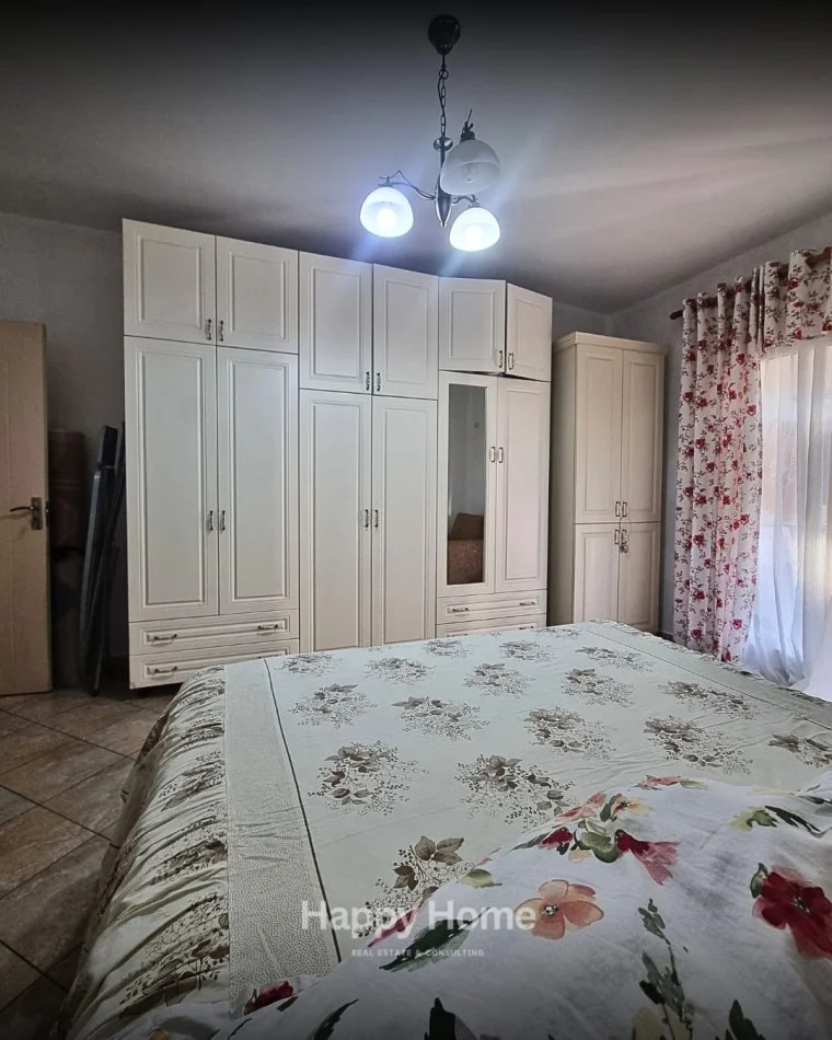 Tirane, jepet me qera apartament 1+1+Ballkon Kati 3, 67 m² 550 € 