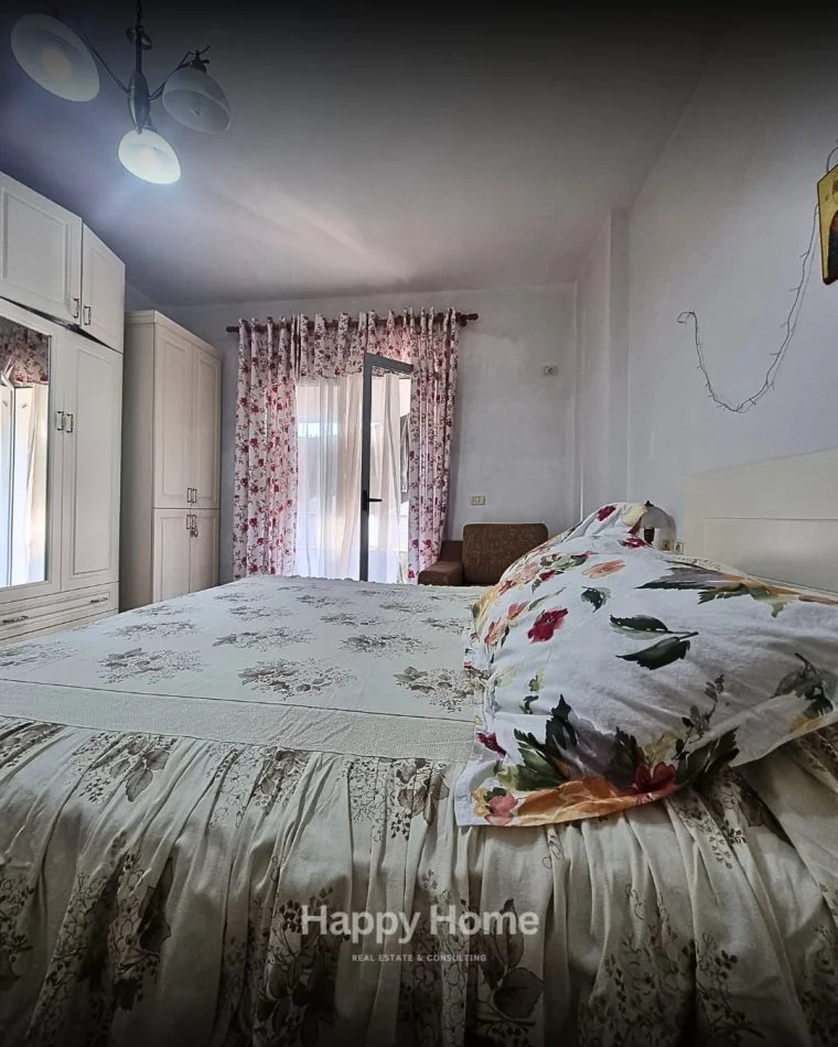 Tirane, jepet me qera apartament 1+1+Ballkon Kati 3, 67 m² 550 € 