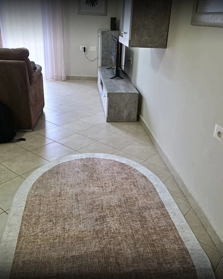 Tirane, jepet me qera apartament 1+1+Ballkon Kati 3, 70 m² 600 € 