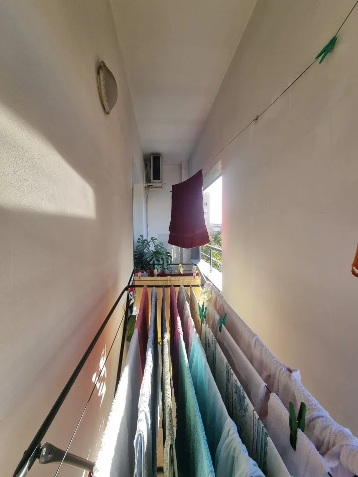 Tirane, jepet me qera apartament 1+1+Aneks+Ballkon Kati 3, 67 m² 550 € 