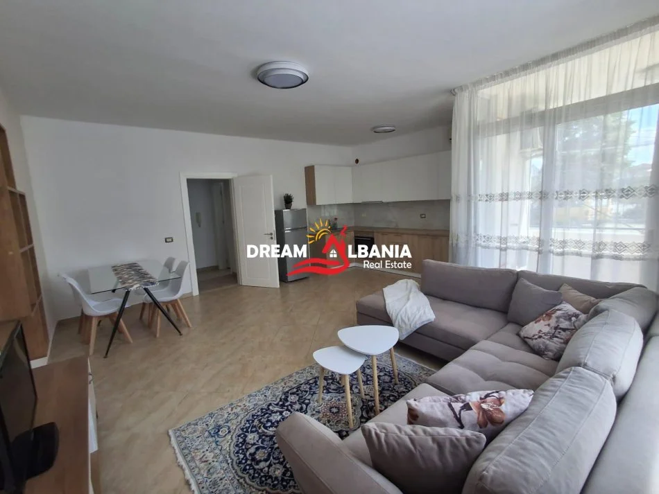 Tirane, jepet me qera apartament 1+1 Kati 1, 74 m² 450 € (afer Shkolles Rreze Drite Sauk)