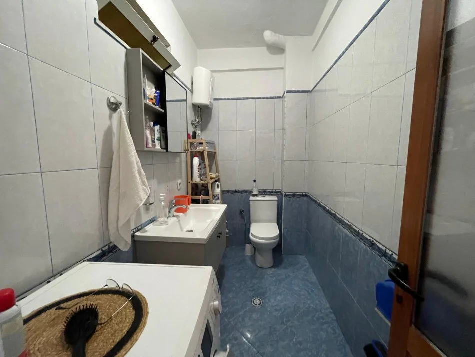 Tirane, jap me qera apartament 3+2+Aneks+Ballkon Kati 2, 130 m² 1.100 € (Garda)