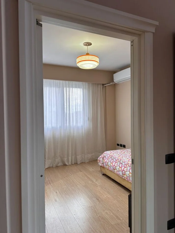 Tirane, jepet me qera 2+1 Kati 2, 650 € 