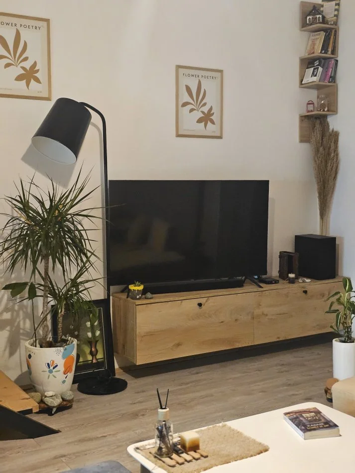 Tirane, jepet me qera apartament duplex Dublex Kati 1, 75 m² 350 € (Muharrem Deliu)