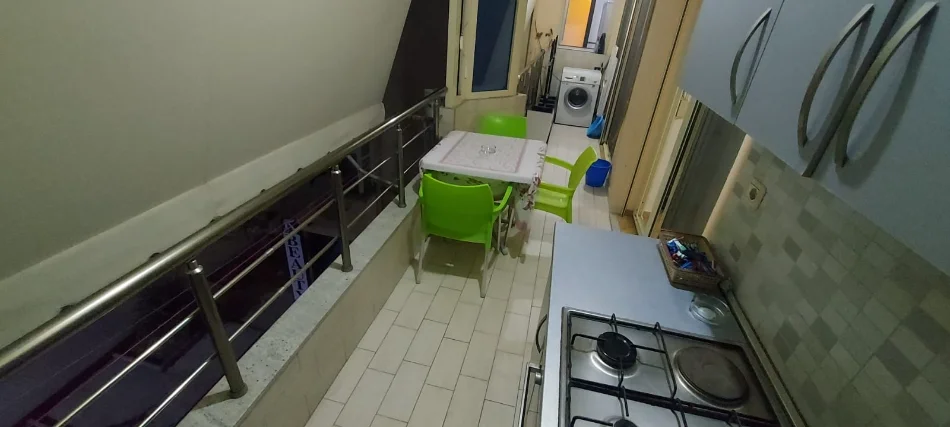 Vlore, jepet me qera mujore (ose javore)  apartament  ,500€