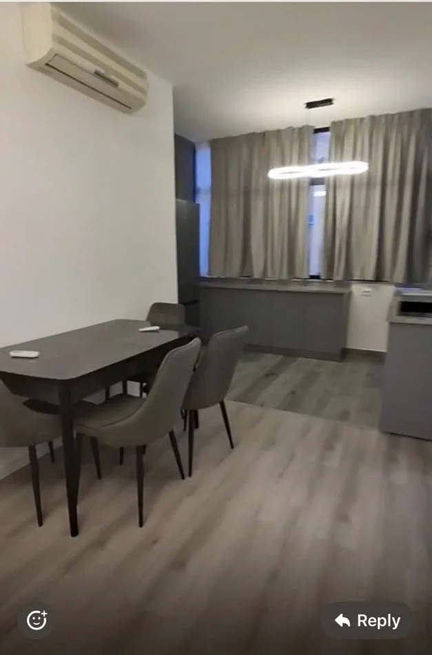 Tirane, jepet me qera apartament 1+1+Ballkon Kati 2, 90 m² 650 € (Stacioni i trenit)