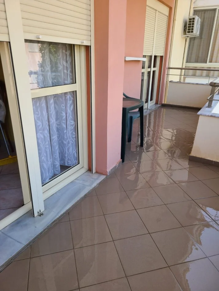 Vlore, jepet me qera 1+1+Ballkon Kati 4, 79 m² 300 € (Rruga Gjergj Kastrioti Vlore)