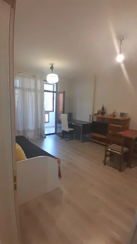 Tirane, shitet apartament 1+1+Aneks+Ballkon Kati 2, 63 m² 95 000 € FRESK(Prane ish restorant Qesarak, REZIDENC LUGANO700 m mbi restorant Fresk)