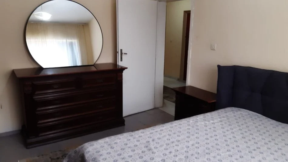Tirane, jepet me qera apartament 2+1 Kati 4, 1 m² 55.000 € 