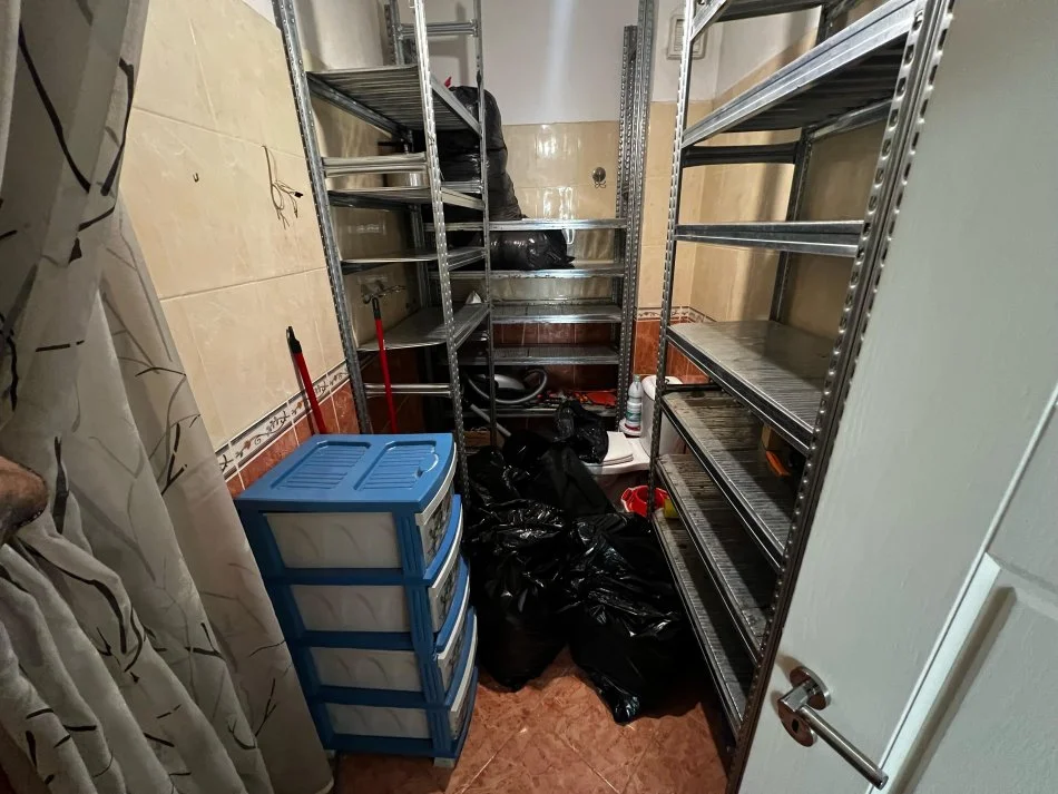 Tirane, jepet me qera apartament 2+1+Aneks+Ballkon Kati 2, 110 m² 600 € (Kristal Center)