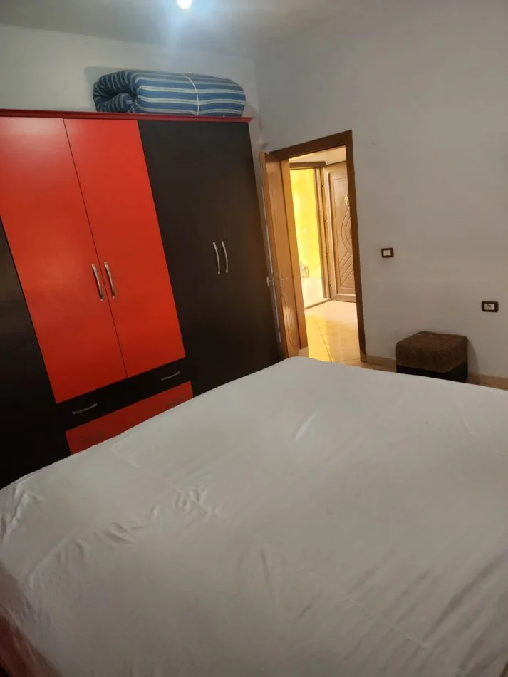 Tirane, shes apartament 1+1+Ballkon Kati 3, 77 m² 123.000 € (Yzberisht)